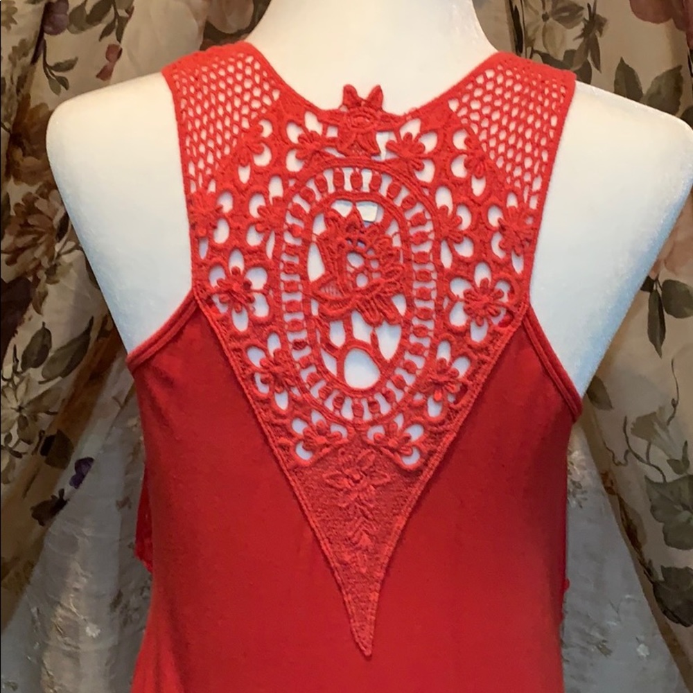 Sz L Ruffle layered Top - Picture 3 of 5